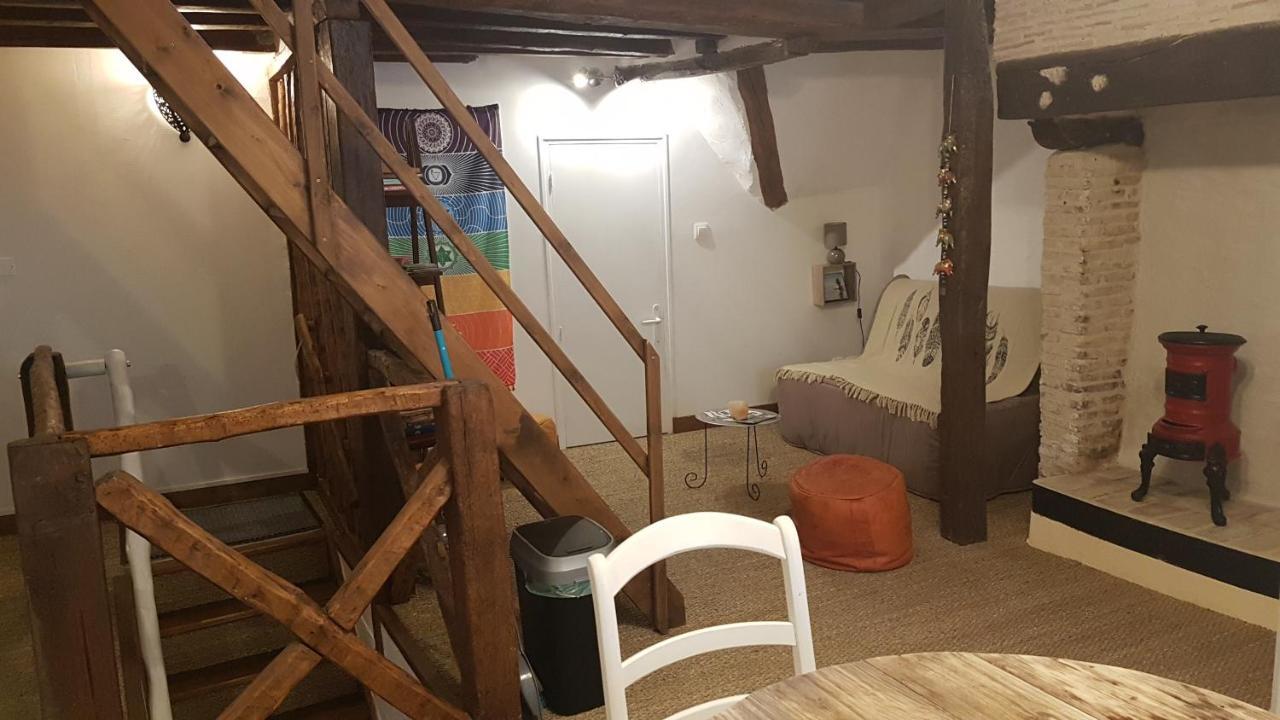 مبيت وإفطار Beaumont-sur-Sarthe La Belmontaise المظهر الخارجي الصورة
